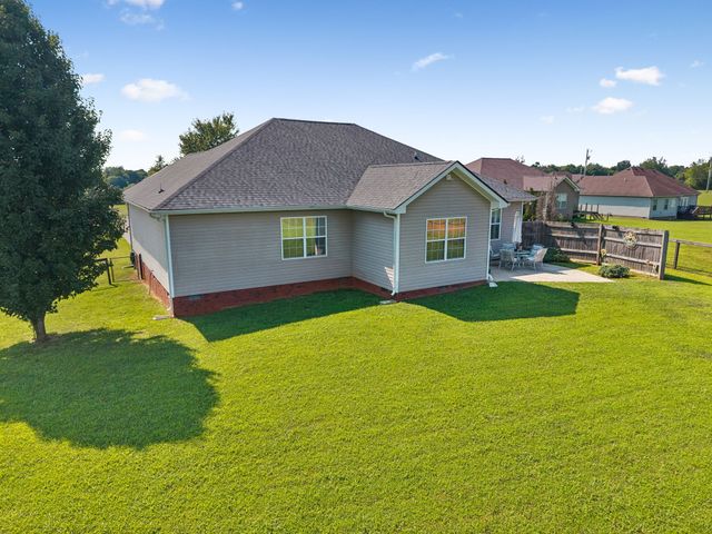 1361 Volunteer Ln, Lewisburg, TN 37091