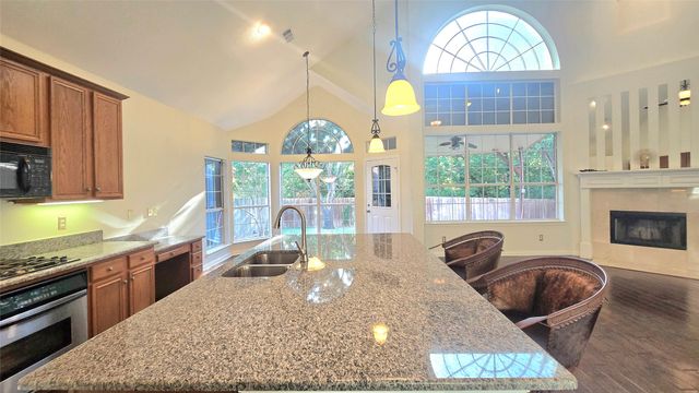 3455 Daisy Lane, Grand Prairie, TX 75052