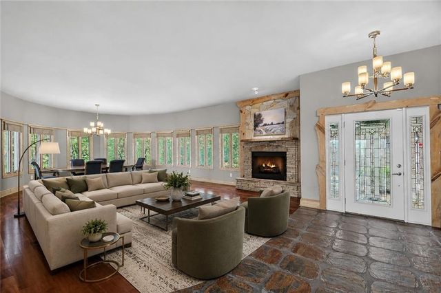 762 Pettit Ridge Road, Ellijay, GA 30536