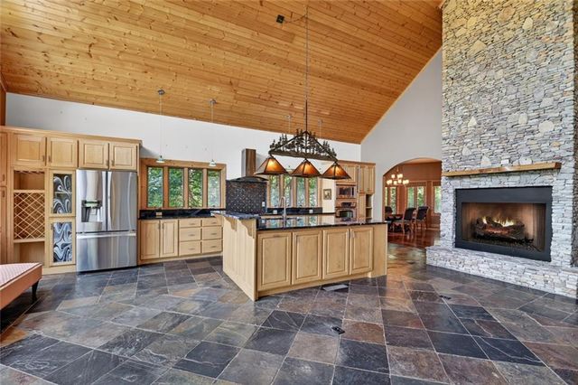 762 Pettit Ridge Road, Ellijay, GA 30536