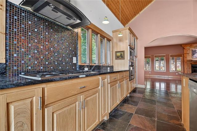 762 Pettit Ridge Road, Ellijay, GA 30536