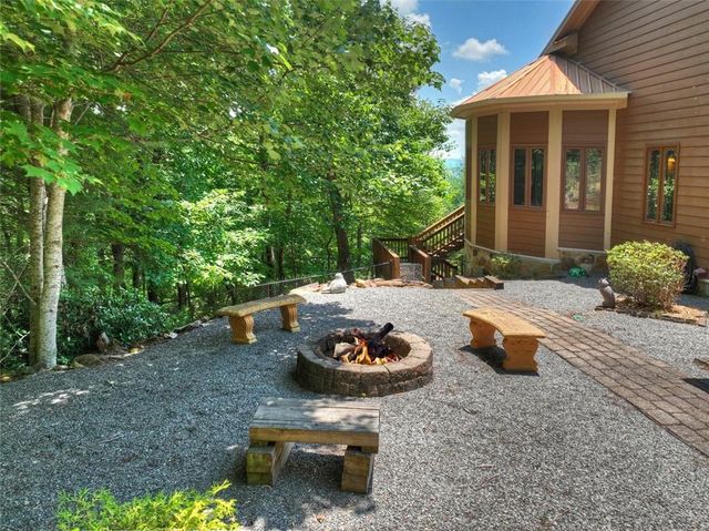 762 Pettit Ridge Road, Ellijay, GA 30536