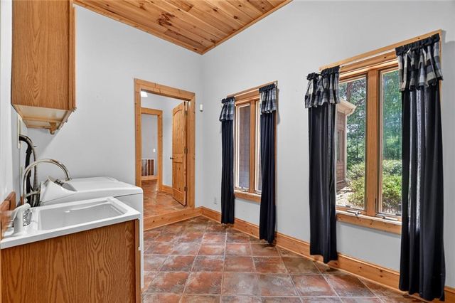 762 Pettit Ridge Road, Ellijay, GA 30536