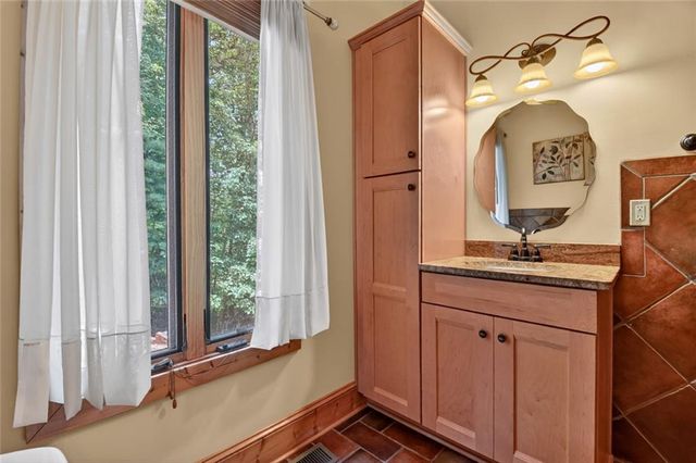 762 Pettit Ridge Road, Ellijay, GA 30536