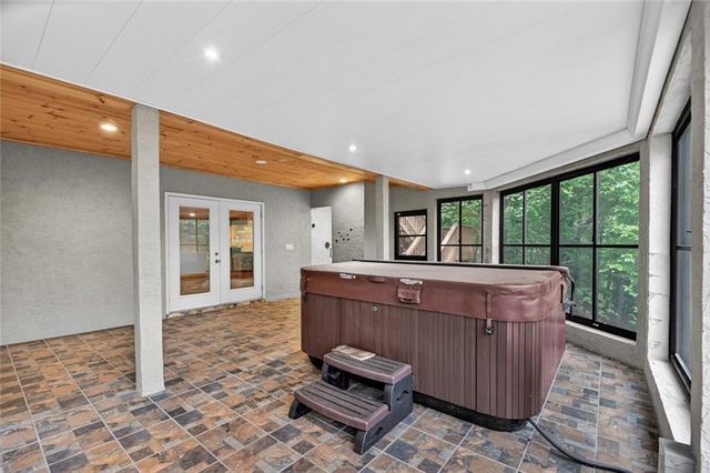 762 Pettit Ridge Road, Ellijay, GA 30536