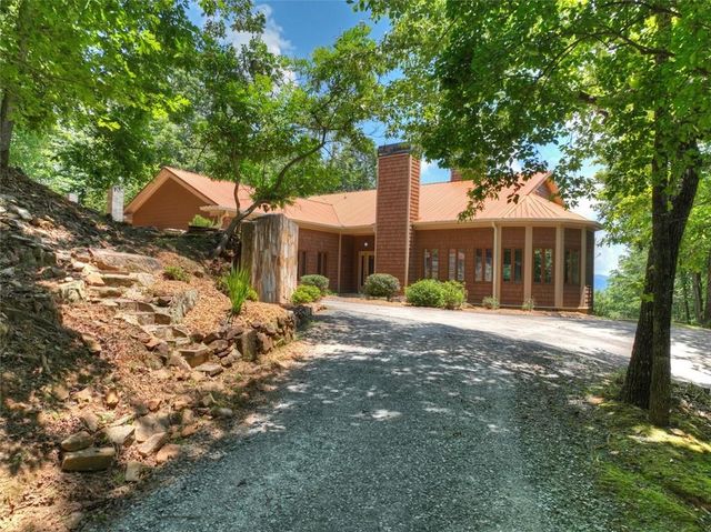 762 Pettit Ridge Road, Ellijay, GA 30536