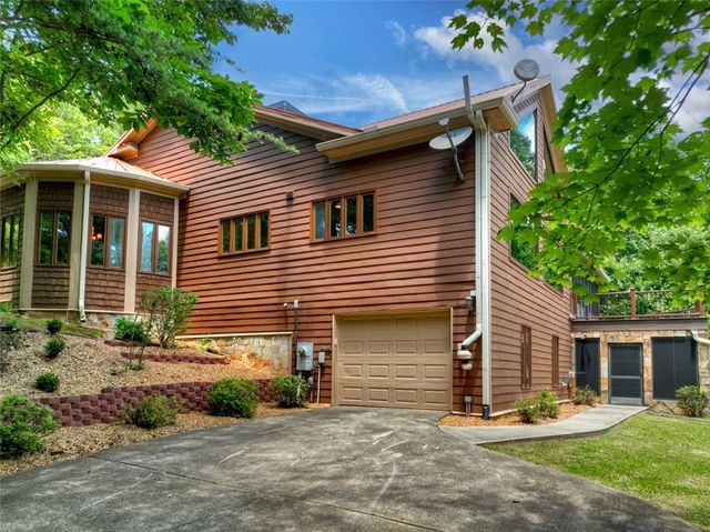 762 Pettit Ridge Road, Ellijay, GA 30536