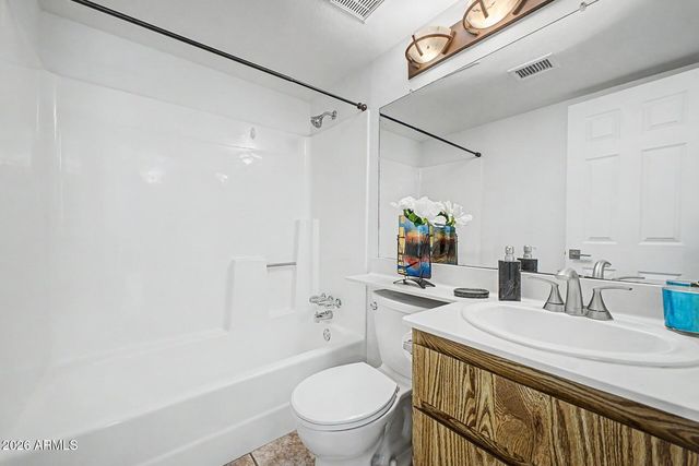 2619 E BLUEFIELD Avenue, Phoenix, AZ 85032