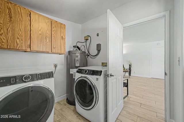 2619 E BLUEFIELD Avenue, Phoenix, AZ 85032