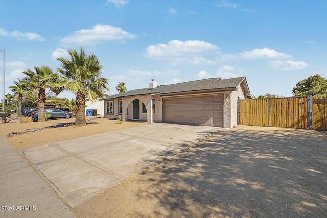 2619 E BLUEFIELD Avenue, Phoenix, AZ 85032