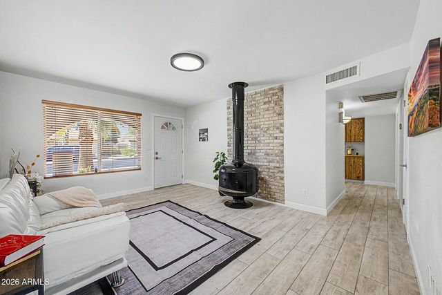2619 E BLUEFIELD Avenue, Phoenix, AZ 85032
