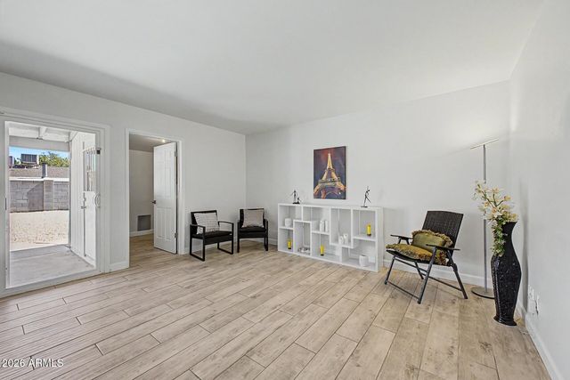 2619 E BLUEFIELD Avenue, Phoenix, AZ 85032