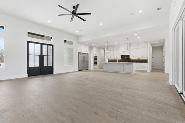 311 Devoe Bend Drive, Maumelle, AR 72113