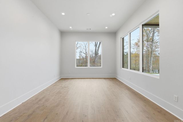 311 Devoe Bend Drive, Maumelle, AR 72113