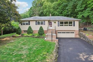 41 Dorothy Drive, North Haledon Boro, NJ 07508