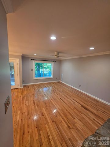 16719 Spinnaker Lane, Cornelius, NC 28031