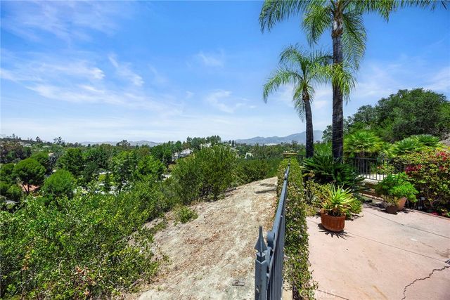 22182 Abrazo, Mission Viejo, CA 92691