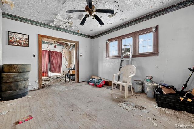 675 Algonquin Street, Detroit, MI 48215