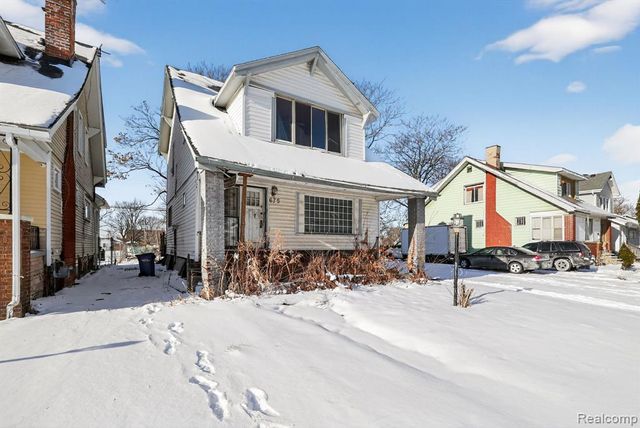 675 Algonquin Street, Detroit, MI 48215