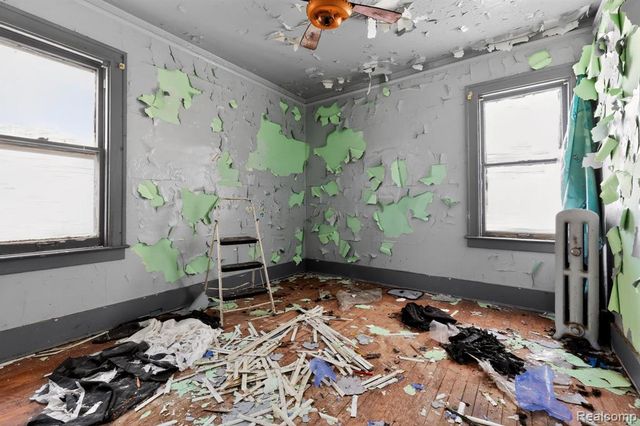 675 Algonquin Street, Detroit, MI 48215