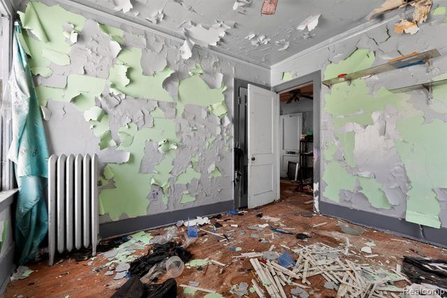 675 Algonquin Street, Detroit, MI 48215