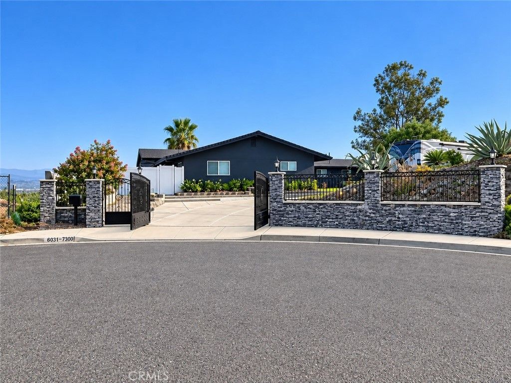 6031 Vista Del Aguila, Riverside, CA 92509 — photo 2