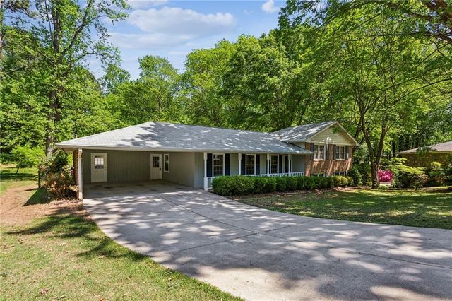 4208 Honeysuckle Drive SE, Smyrna, GA 30082