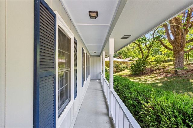 4208 Honeysuckle Drive SE, Smyrna, GA 30082