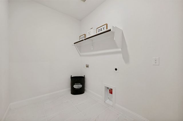 3900 Starlight Creek Drive, Celina, TX 75009