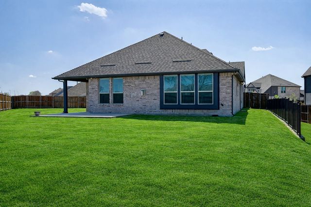 3900 Starlight Creek Drive, Celina, TX 75009