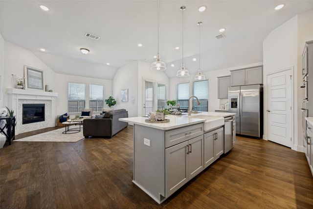 3900 Starlight Creek Drive, Celina, TX 75009