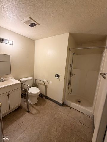 1705 Woodbine Drive, Anderson, IN 46011