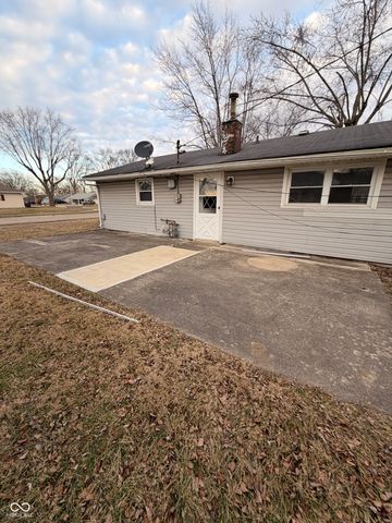 1705 Woodbine Drive, Anderson, IN 46011