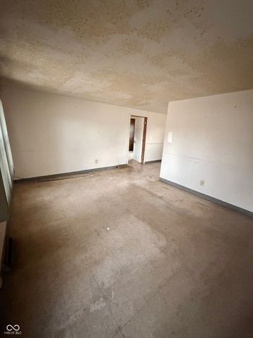 1705 Woodbine Drive, Anderson, IN 46011