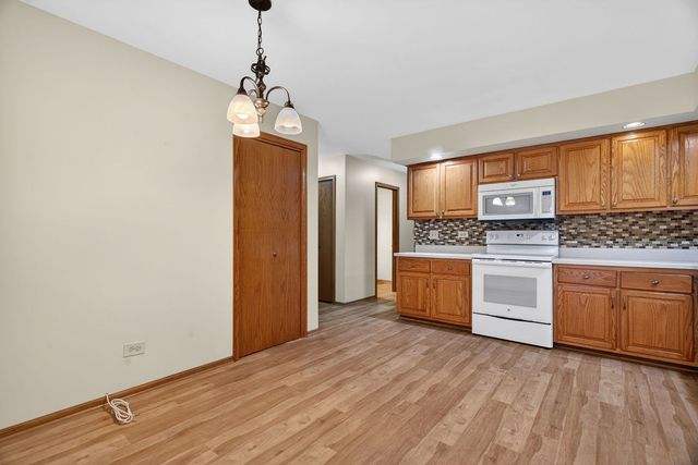 14236 Brighton Court, Orland Park, IL 60462