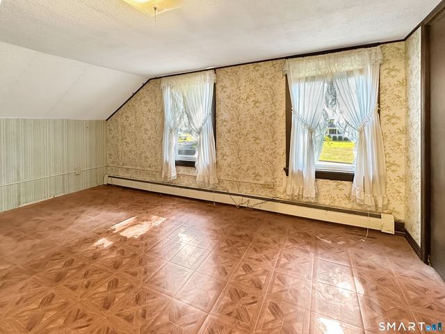 81 Gallup Lane, Waterford, CT 06385