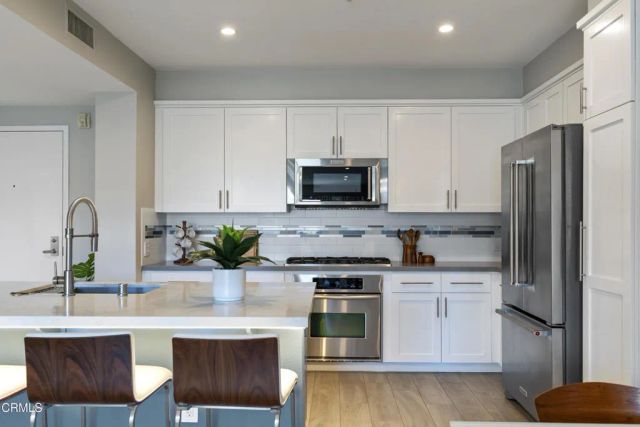 111 S De Lacey Avenue 304, Pasadena, CA 91105