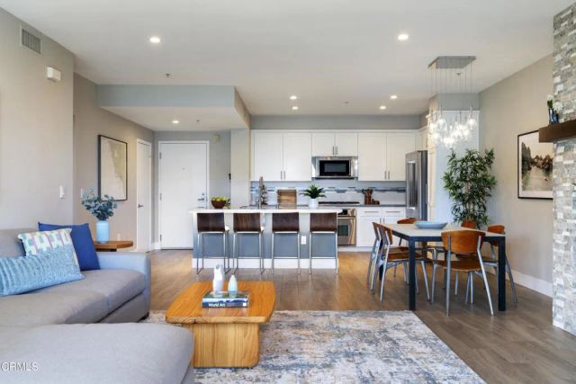 111 S De Lacey Avenue 304, Pasadena, CA 91105
