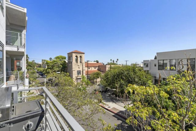 111 S De Lacey Avenue 304, Pasadena, CA 91105