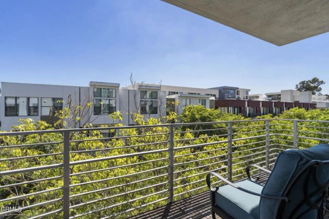 111 S De Lacey Avenue 304, Pasadena, CA 91105