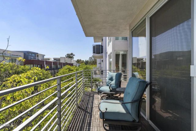 111 S De Lacey Avenue 304, Pasadena, CA 91105