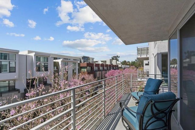 111 S De Lacey Avenue 304, Pasadena, CA 91105