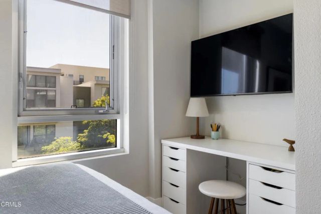 111 S De Lacey Avenue 304, Pasadena, CA 91105