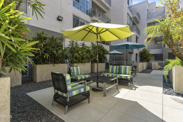 111 S De Lacey Avenue 304, Pasadena, CA 91105