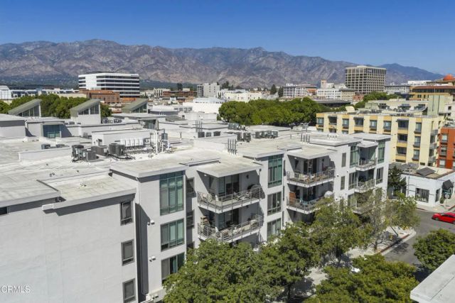 111 S De Lacey Avenue 304, Pasadena, CA 91105