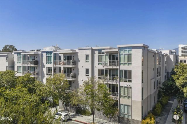 111 S De Lacey Avenue 304, Pasadena, CA 91105