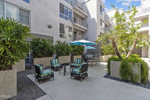 111 S De Lacey Avenue 304, Pasadena, CA 91105