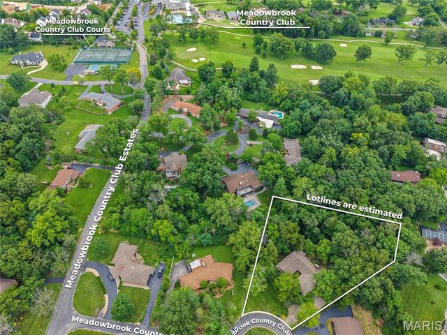 16 Meadowbrook Country Club Estate, Ballwin, MO 63011