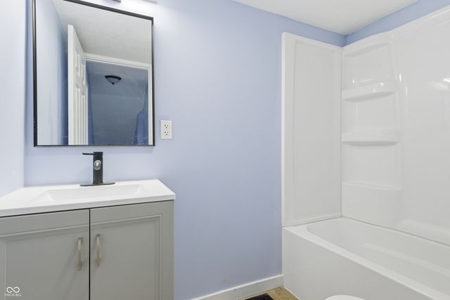 523 Summit Avenue, Connersville, IN 47331