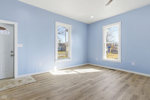 523 Summit Avenue, Connersville, IN 47331